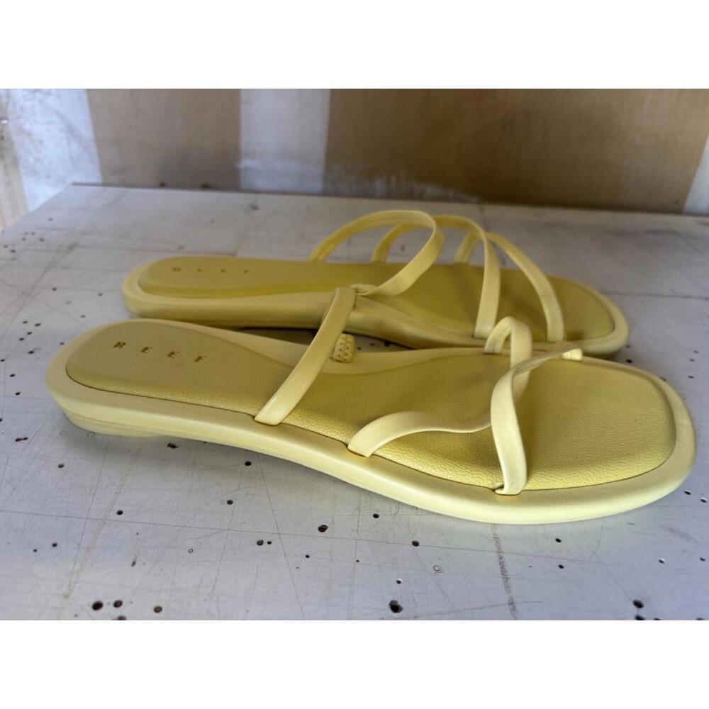 REEF Women's Willow Ava Pale Banana Size 7 Med Width brand NEW